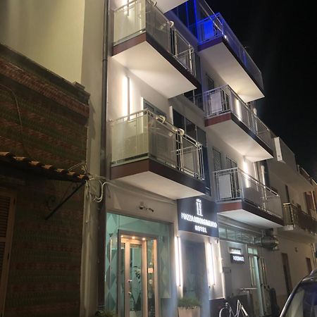 Albergo Piazza Risorgimento Porto Cesareo Exteriér fotografie