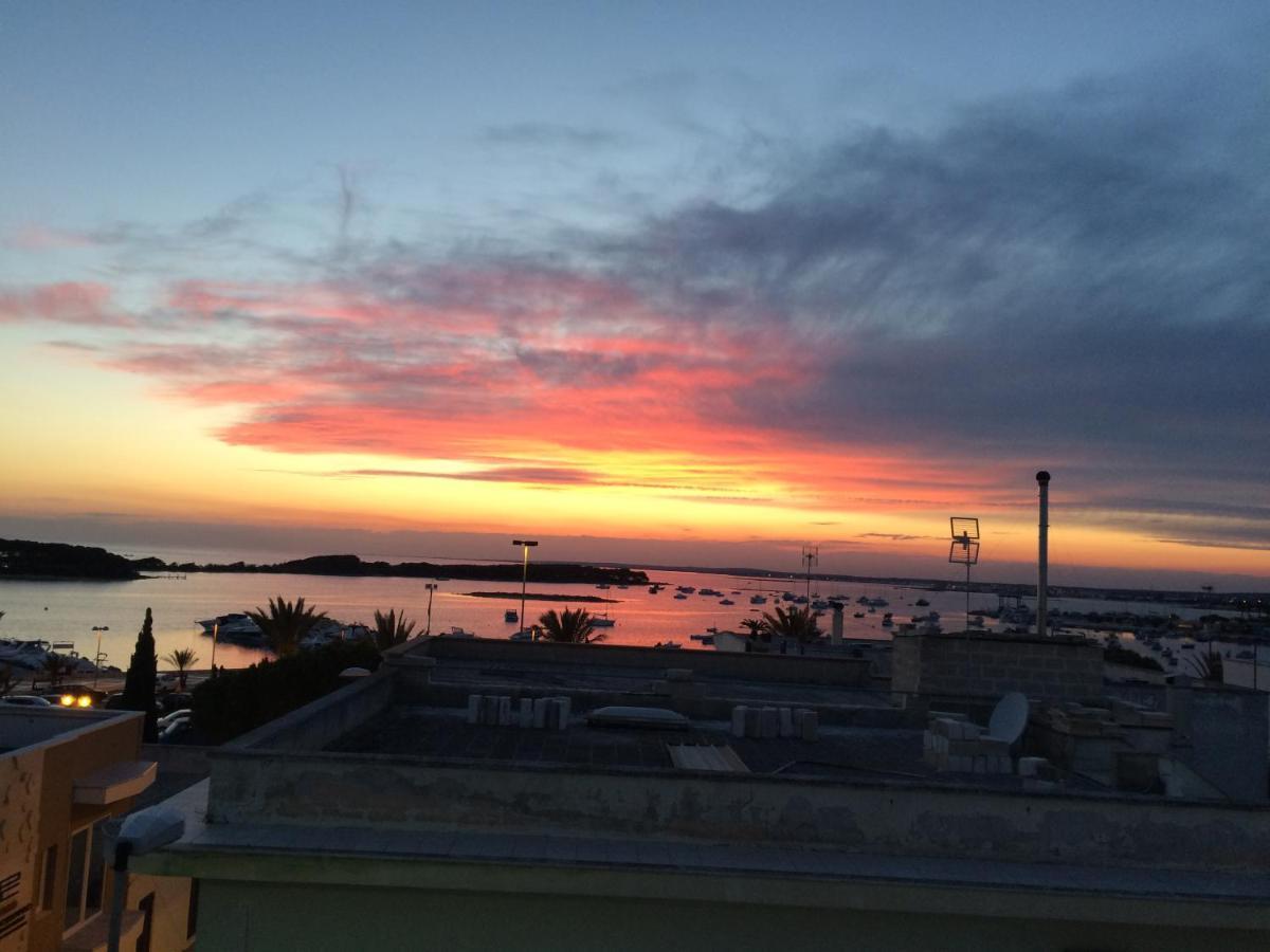 Albergo Piazza Risorgimento Porto Cesareo Exteriér fotografie