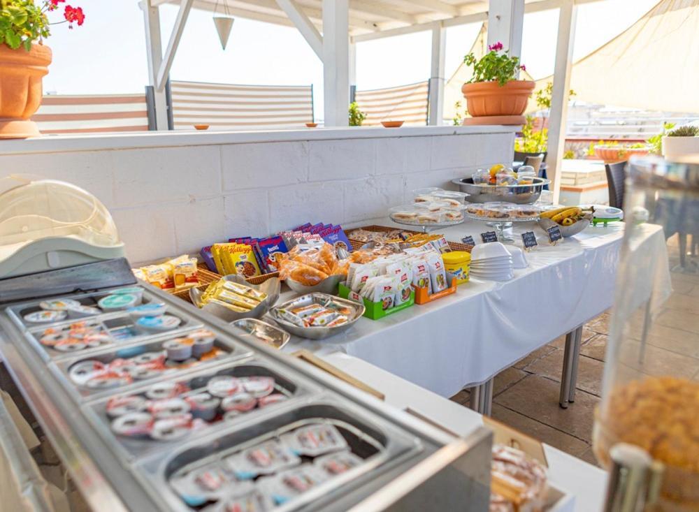 Albergo Piazza Risorgimento Porto Cesareo Exteriér fotografie