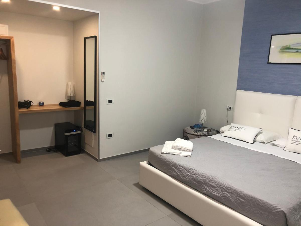 Albergo Piazza Risorgimento Porto Cesareo Exteriér fotografie